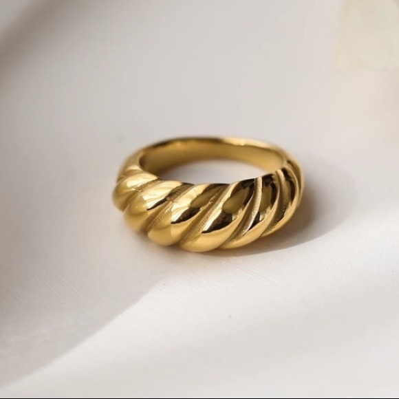 💛18K gold plated braided ring - Picture 3 of 11